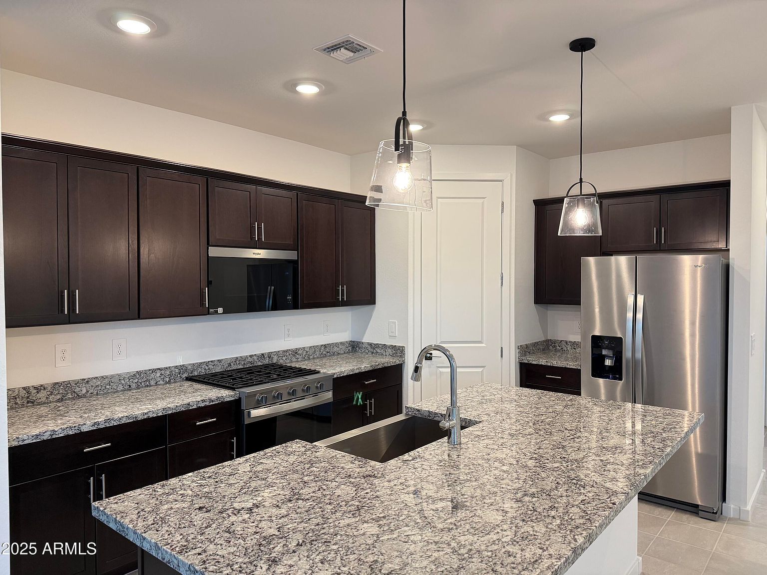 4235 W Yolanda Ln San Tan Valley, AZ 85144 photo 2