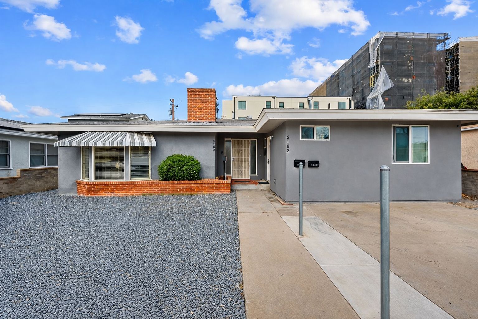 Massive 8 Bed / 4 Bath Home On Mary Lane - 2 Kitchens! Private Yard, Driveway, 8 Parking Permits Available!