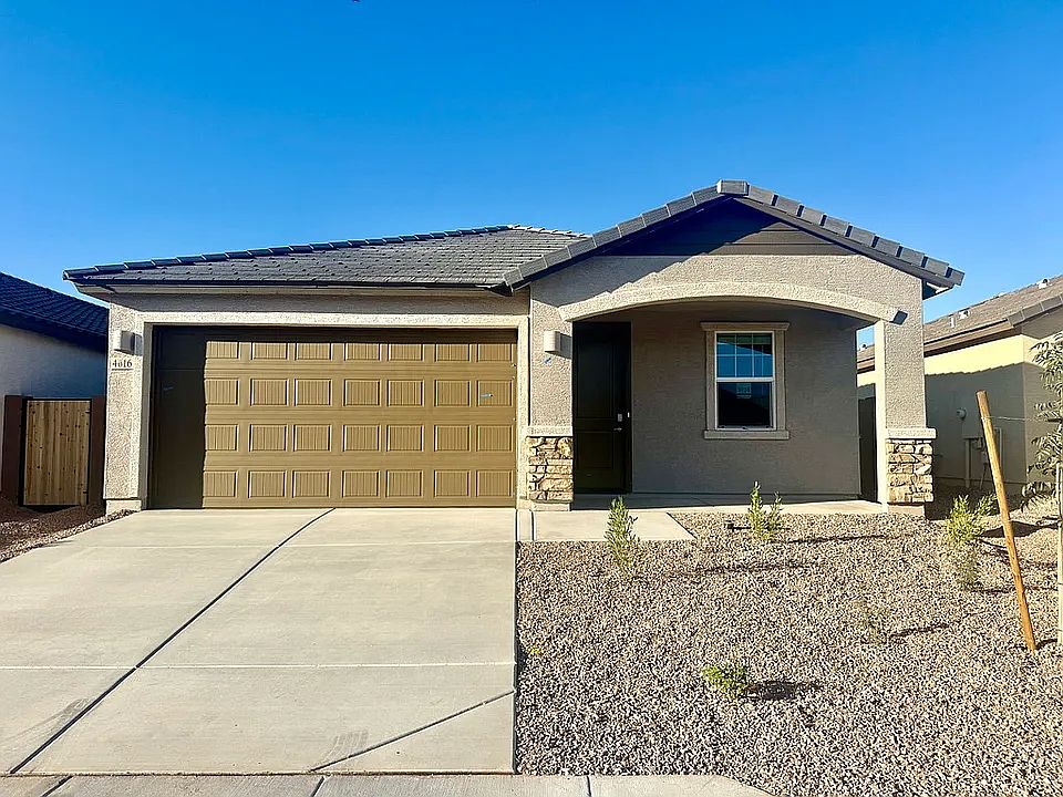 4616 E Amethyst Ln photo 2