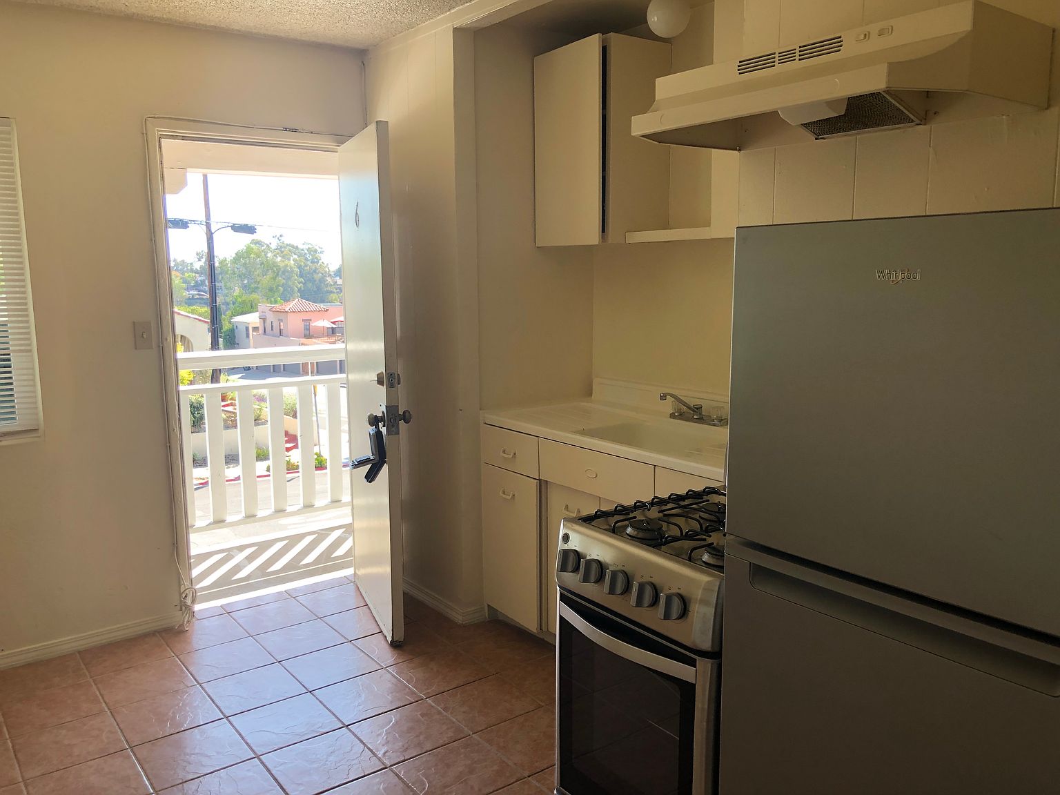 2907 30th St photo 4
