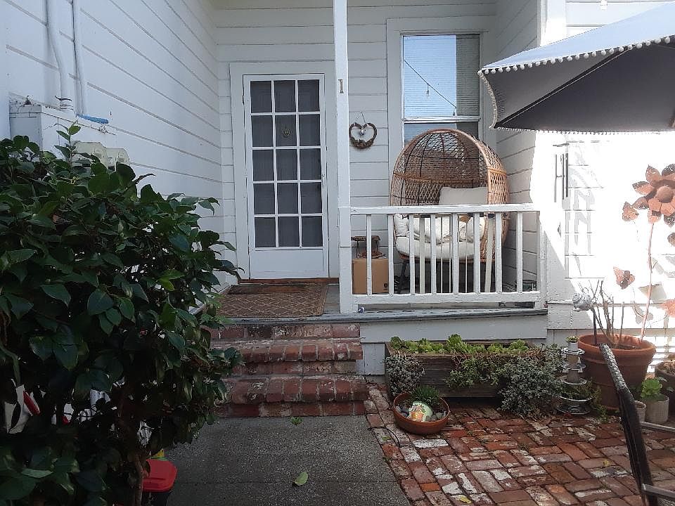 1BR/1BA Other on W E St · Port Costa photo 2