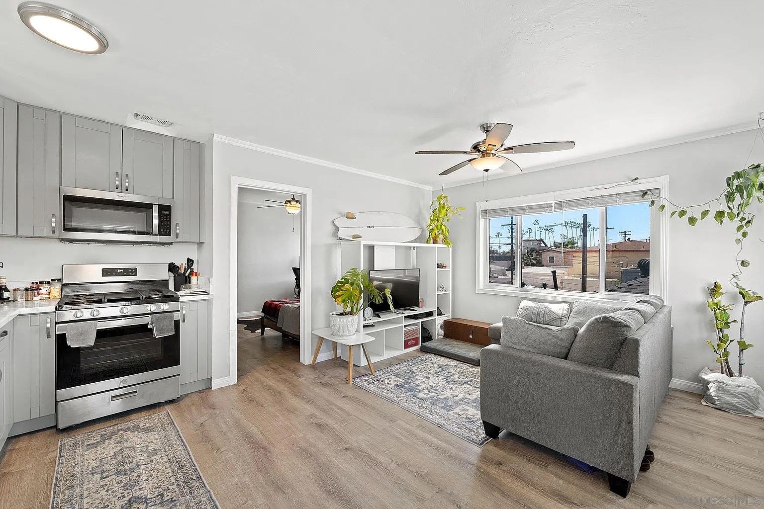 5025 Lotus St photo 2