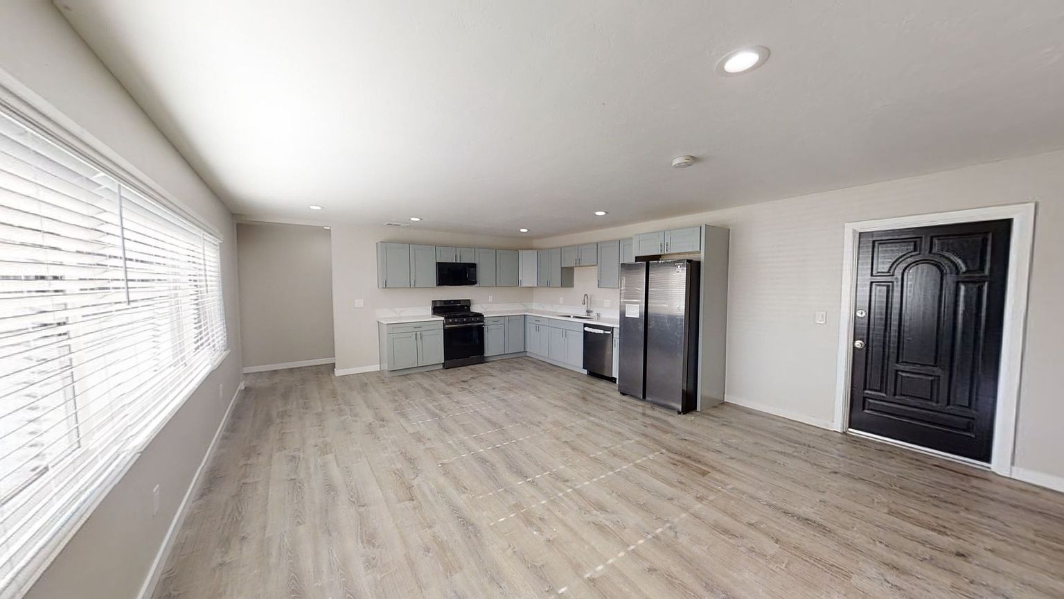 5045 Campanile Dr photo 5