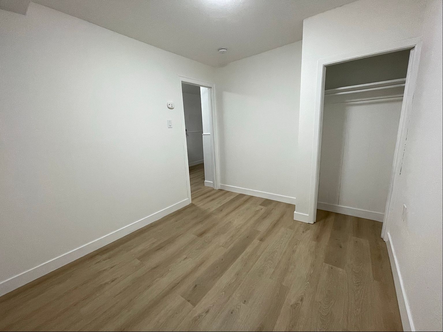 146 Gardiner Ave photo 4