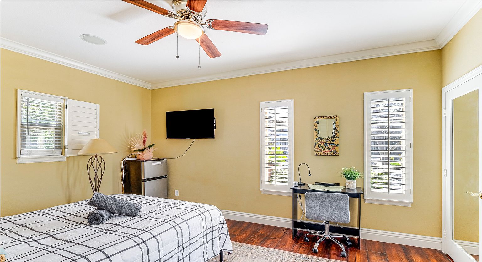 7122 Sherbourne Ln photo 3