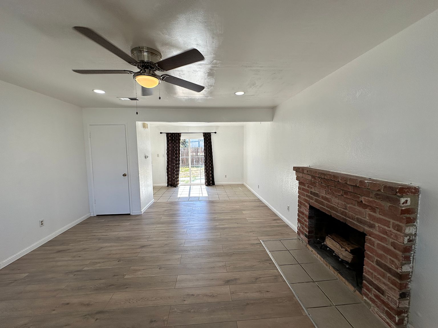 1750 Askren Ct photo 3