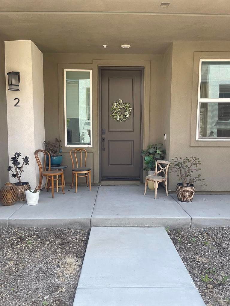 789 Vada St photo 2