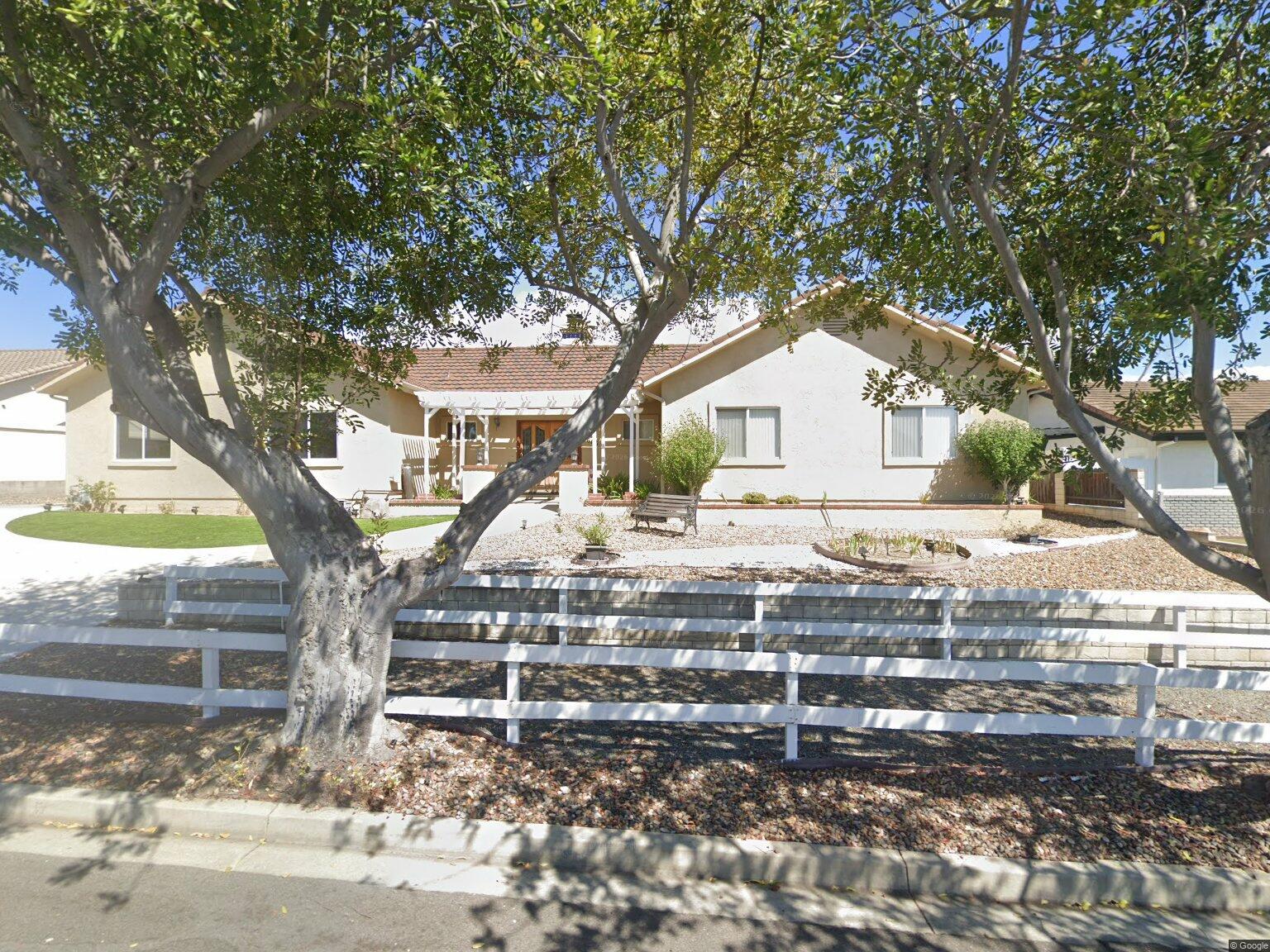 1606 Hackamore Rd photo 2