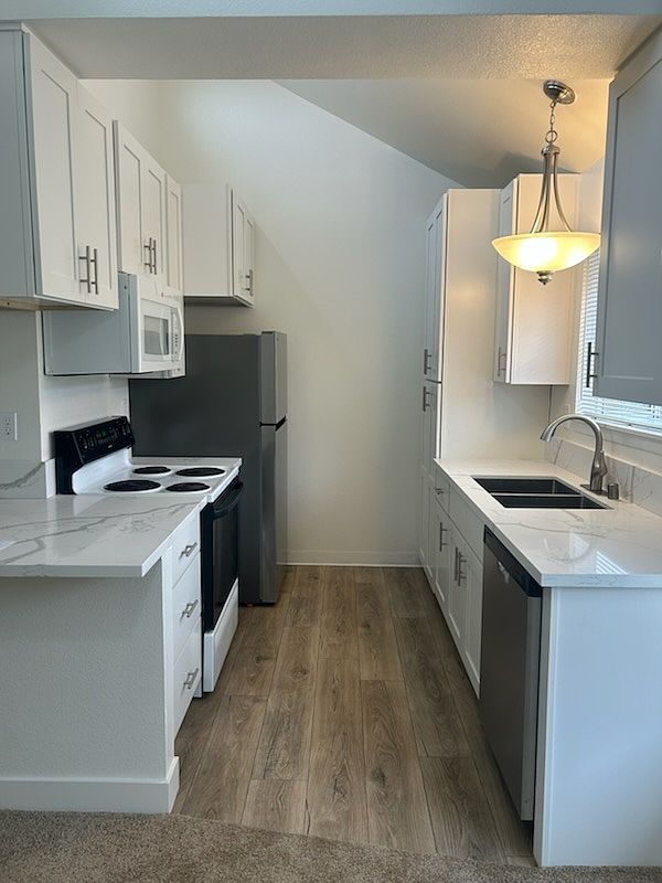 4424 Parks Ave photo 5