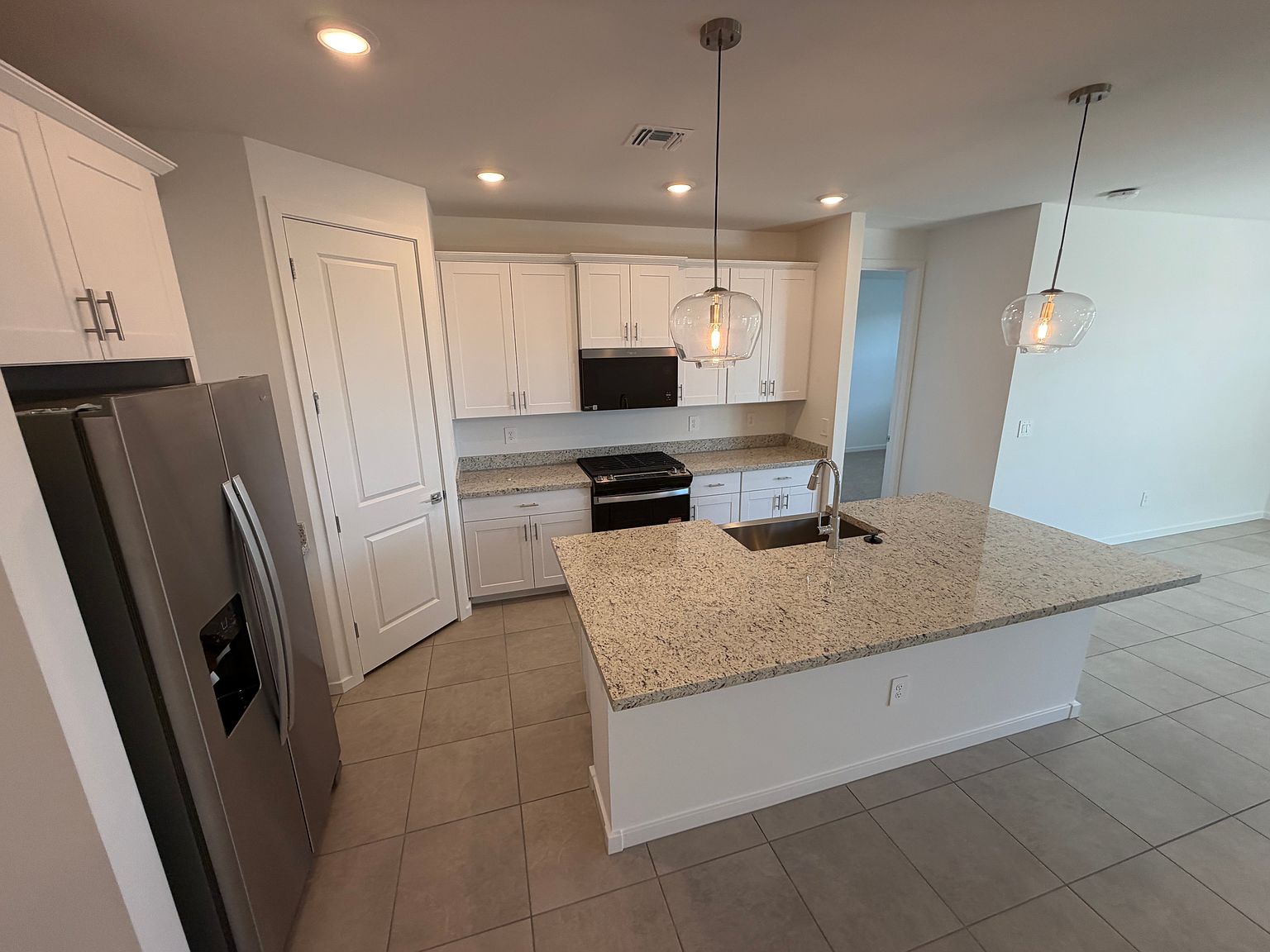 4158 W Erik Ln photo 3