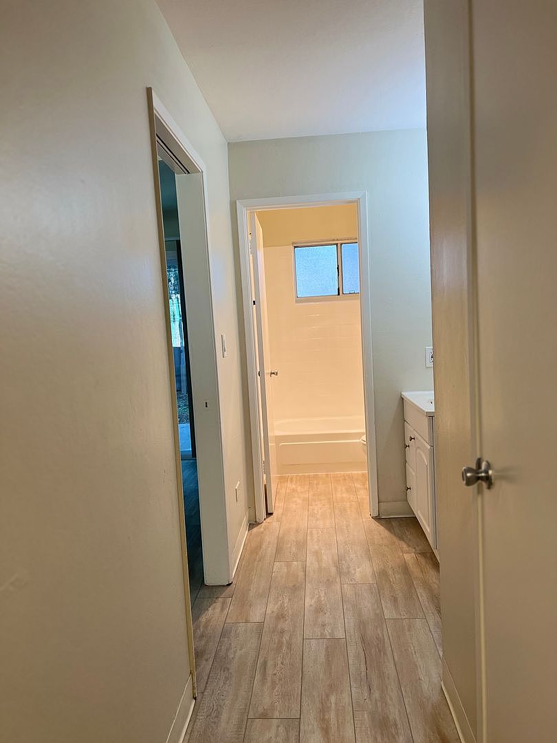 138 - Echo Bell Apartments photo 5