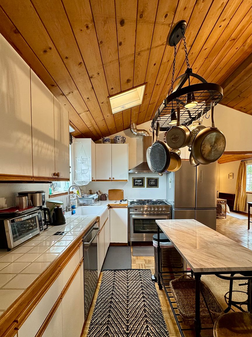 2097 Penny Ln photo 5