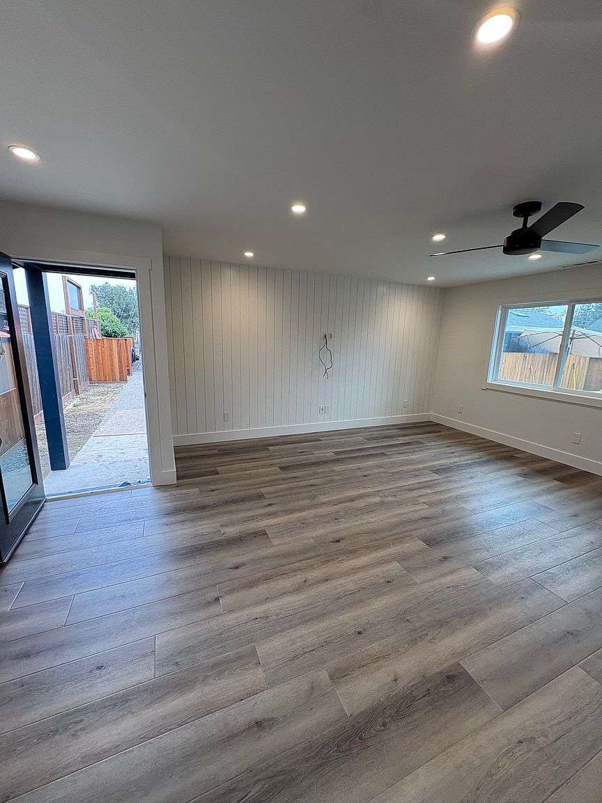1841 Park Ave photo 2