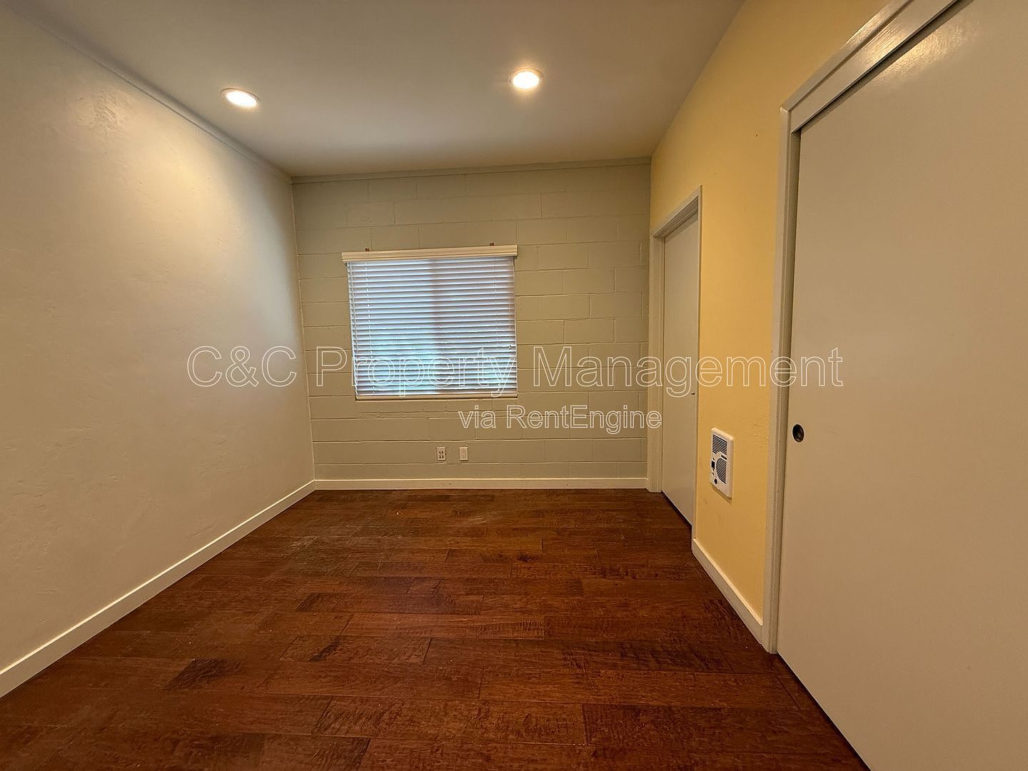 617 Water St photo 3