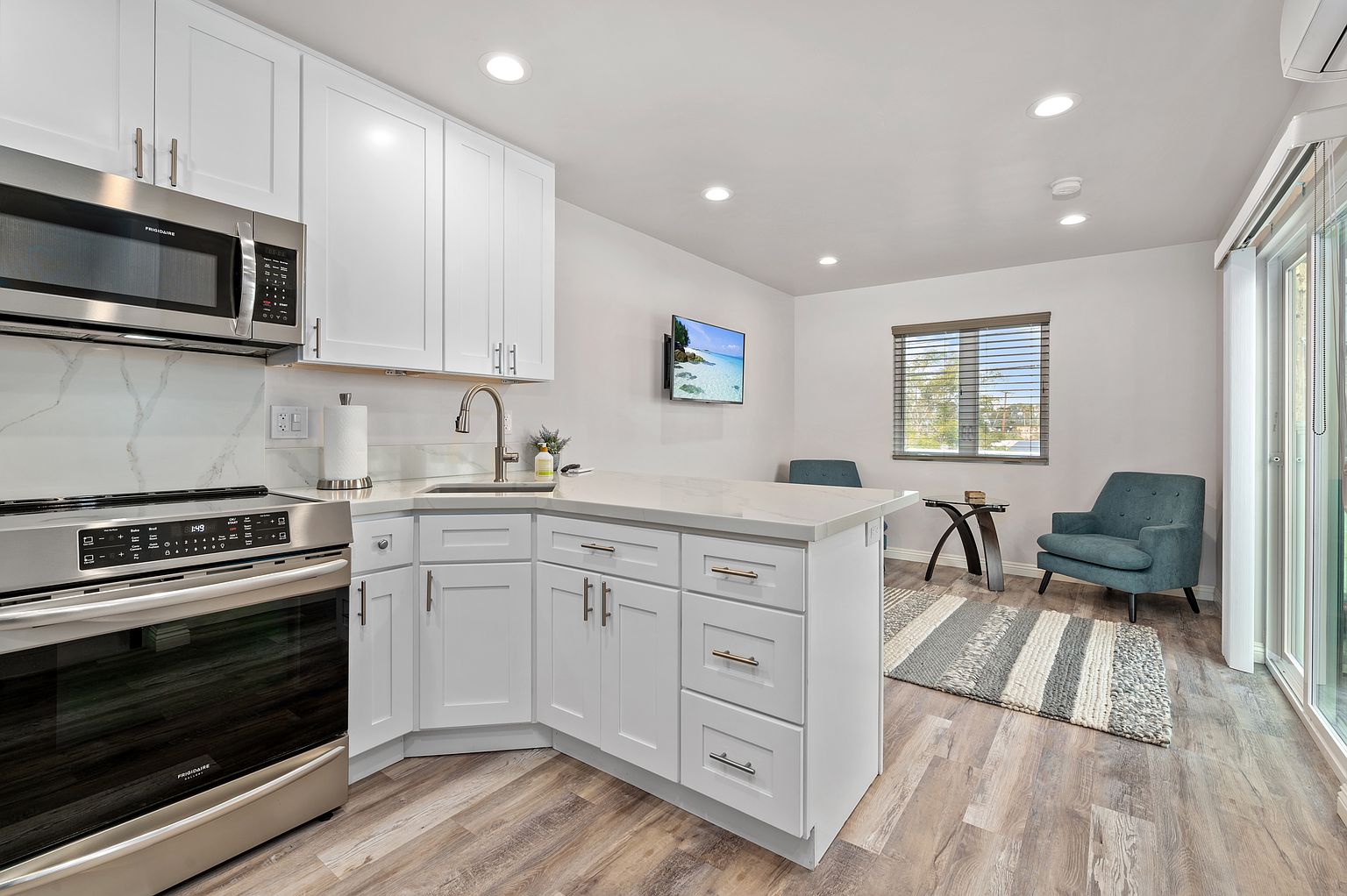 3365-67 Neosho Pl photo 2