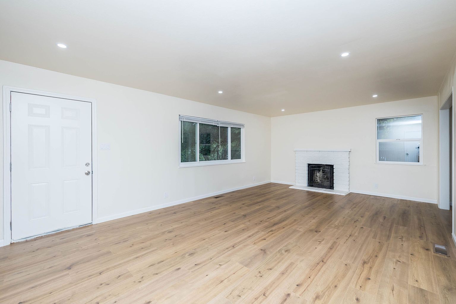 3BR/2BA Townhouse on Olema Rd · Fairfax photo 2