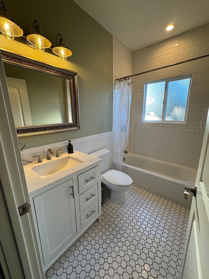 3556 Butcher Dr photo 2