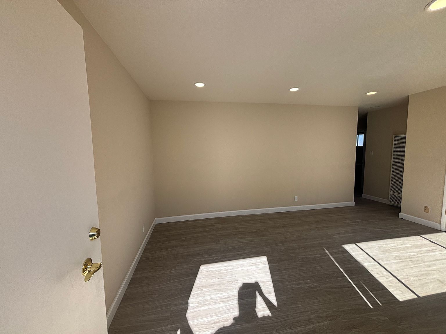 2BR/1BA Single Family House on Flores St · San Mateo photo 4
