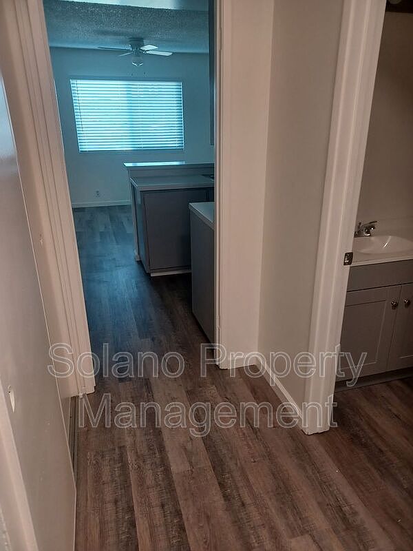 766 E Tabor Ave Fairfield, CA 94533 photo 3