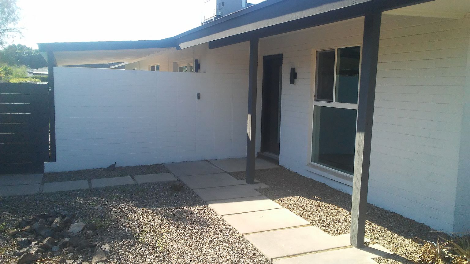 1237 E La Jolla Dr photo 2