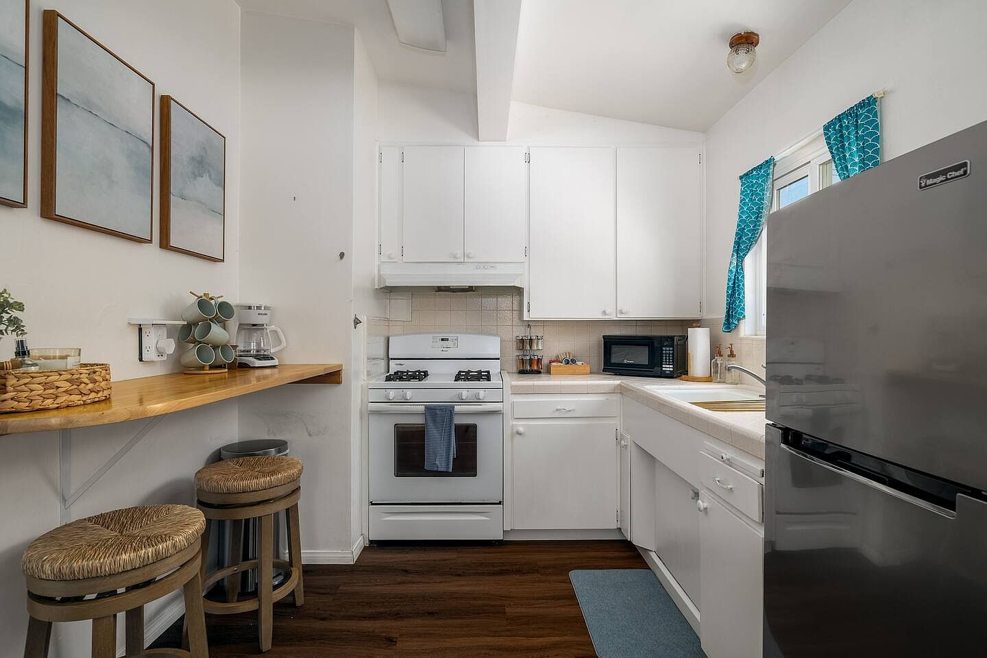 4587 Saratoga Ave photo 4