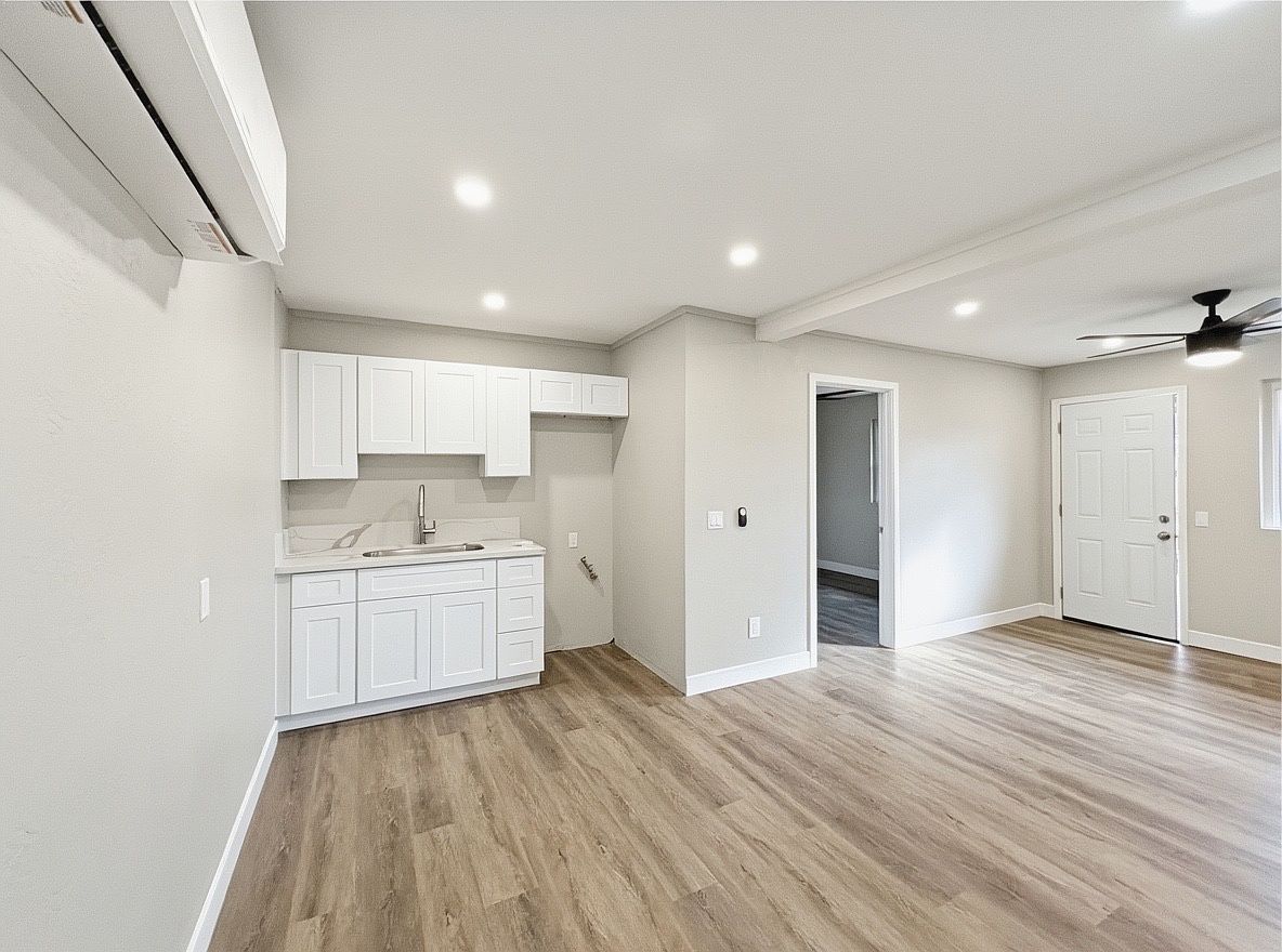 513 East Hatcher Road, Phoenix, AZ 85020 photo 2