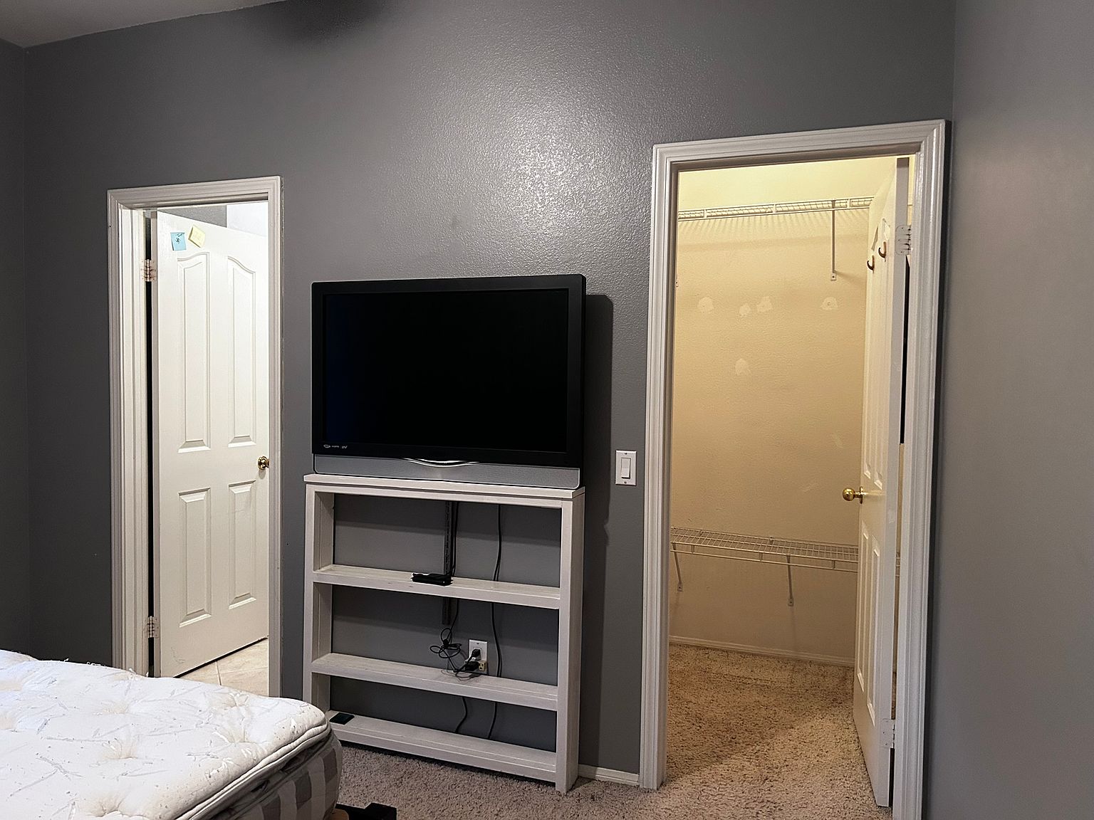 33413 Barrington Dr Room 4 photo 3