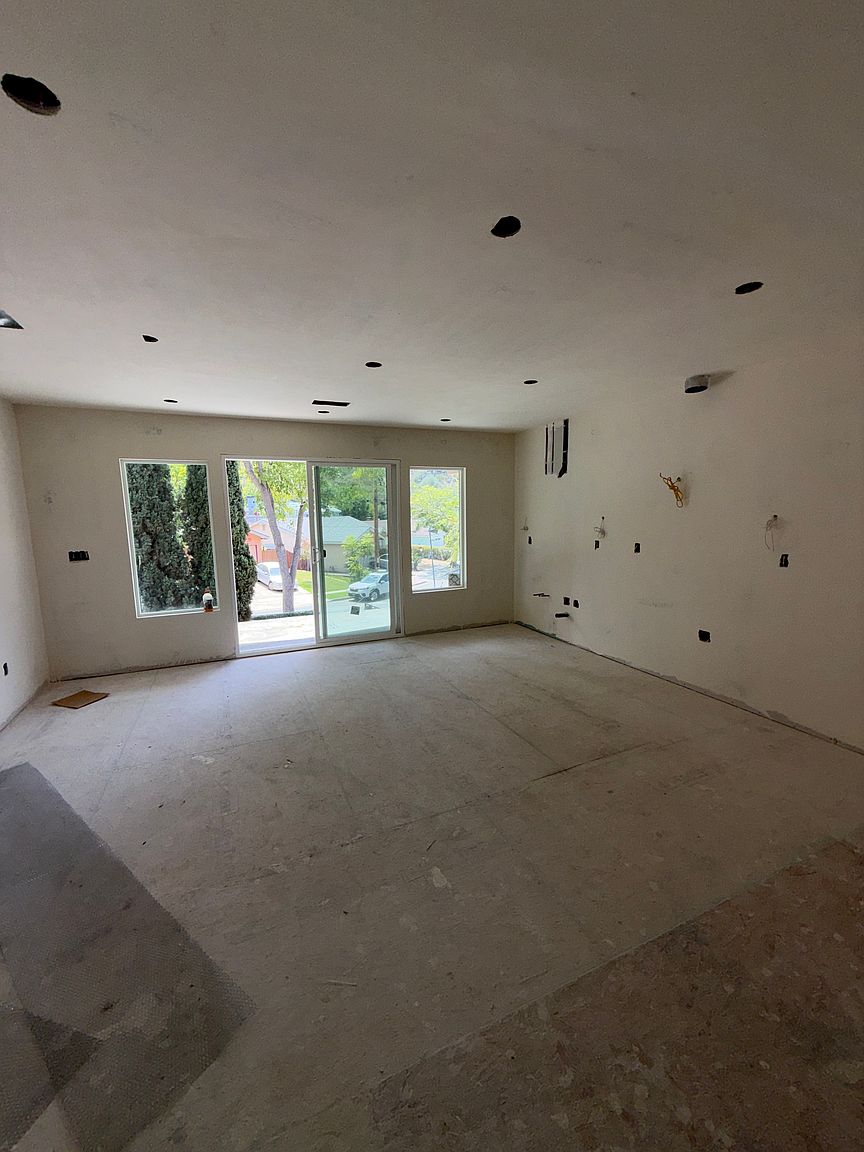 5768 Campanile Way photo 2