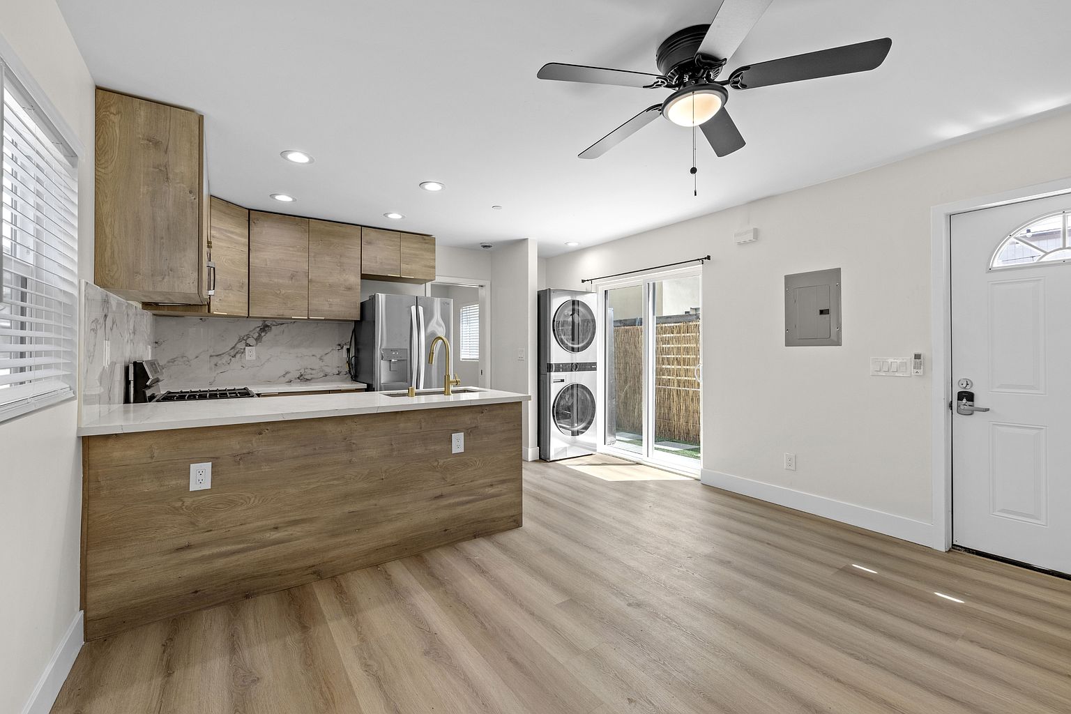 4436 Wilson Ave photo 3