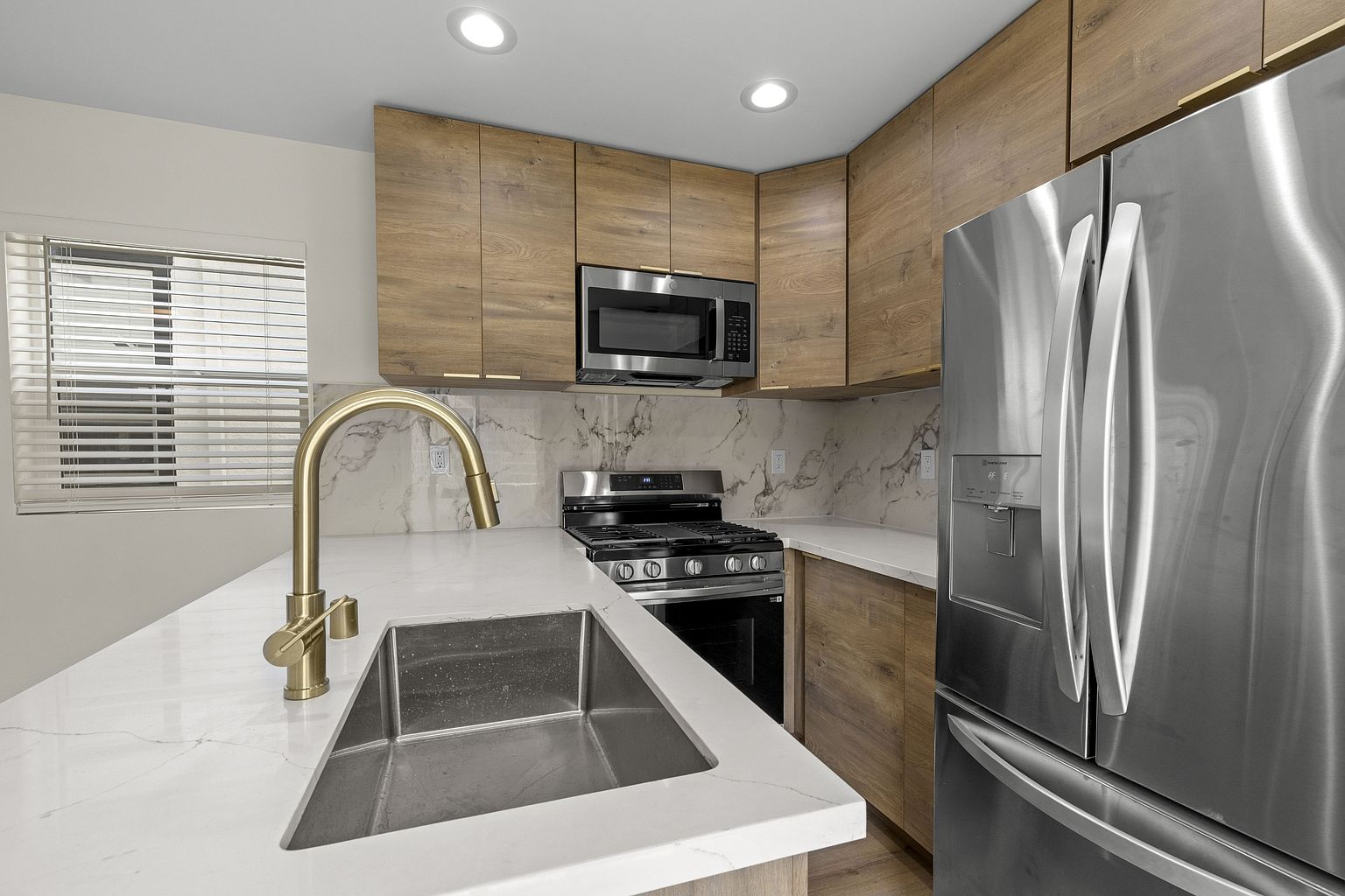 4436 Wilson Ave photo 4