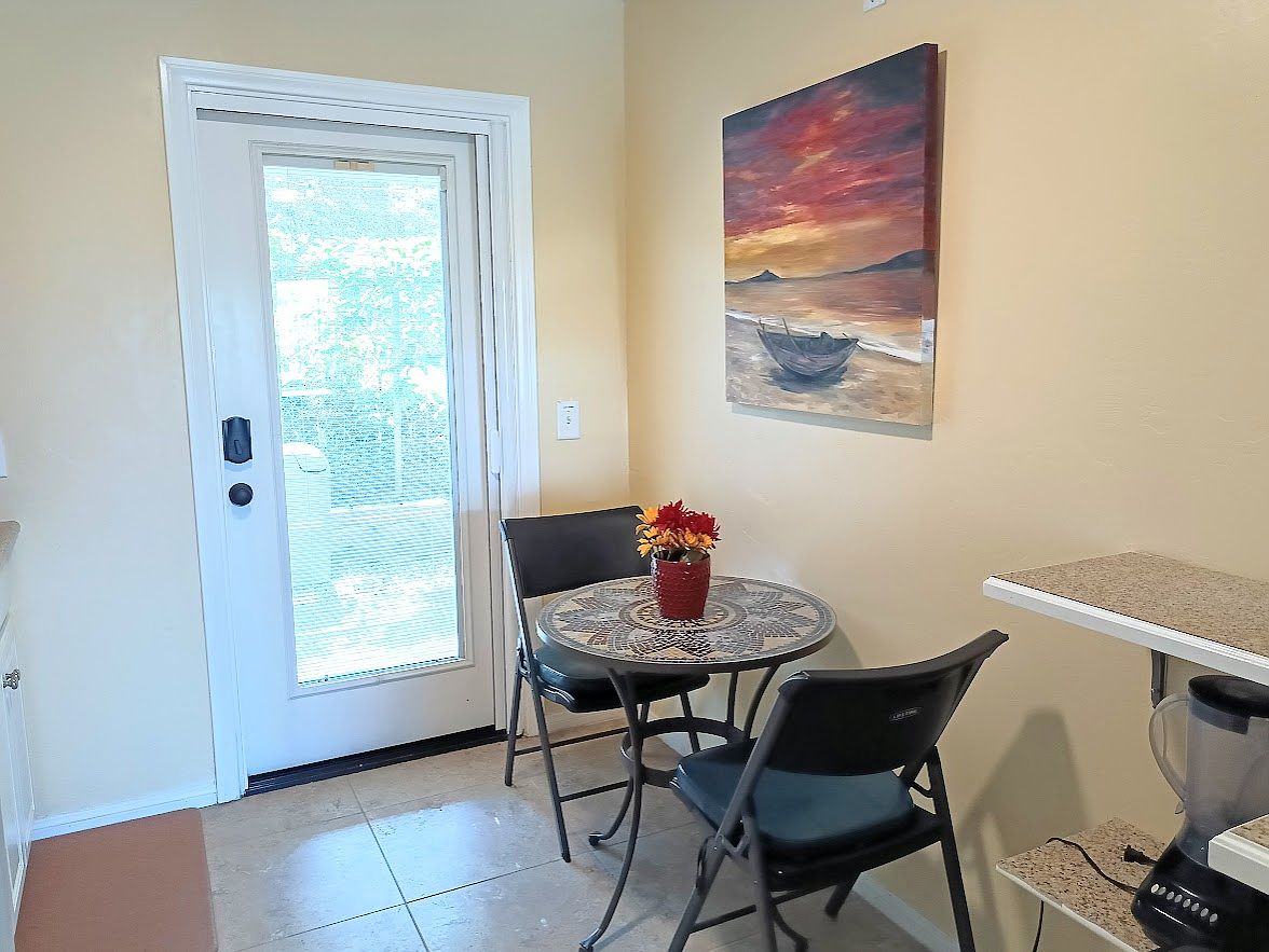 1620 1/4 York Dr photo 5