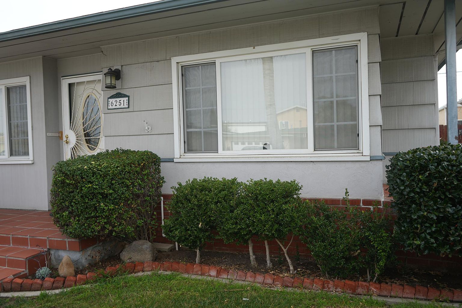 6251 Dorothy Dr photo 2