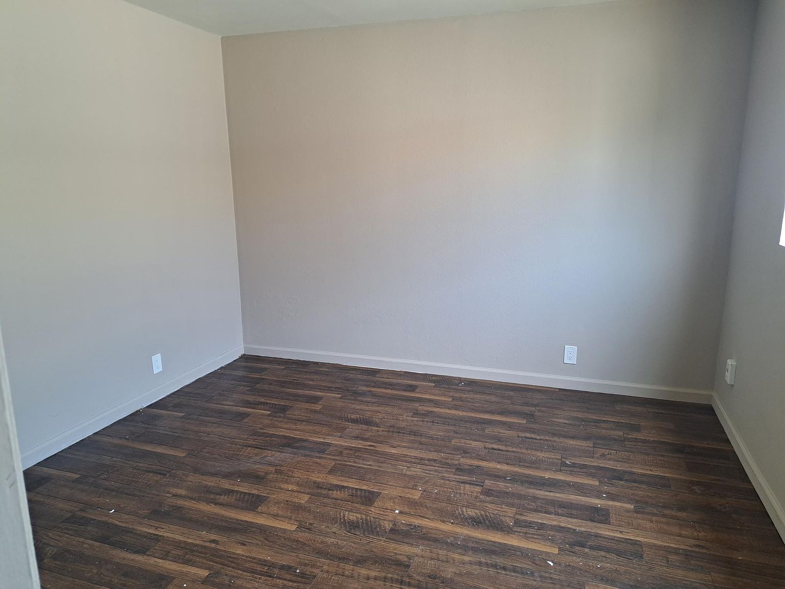4255 42nd St photo 5
