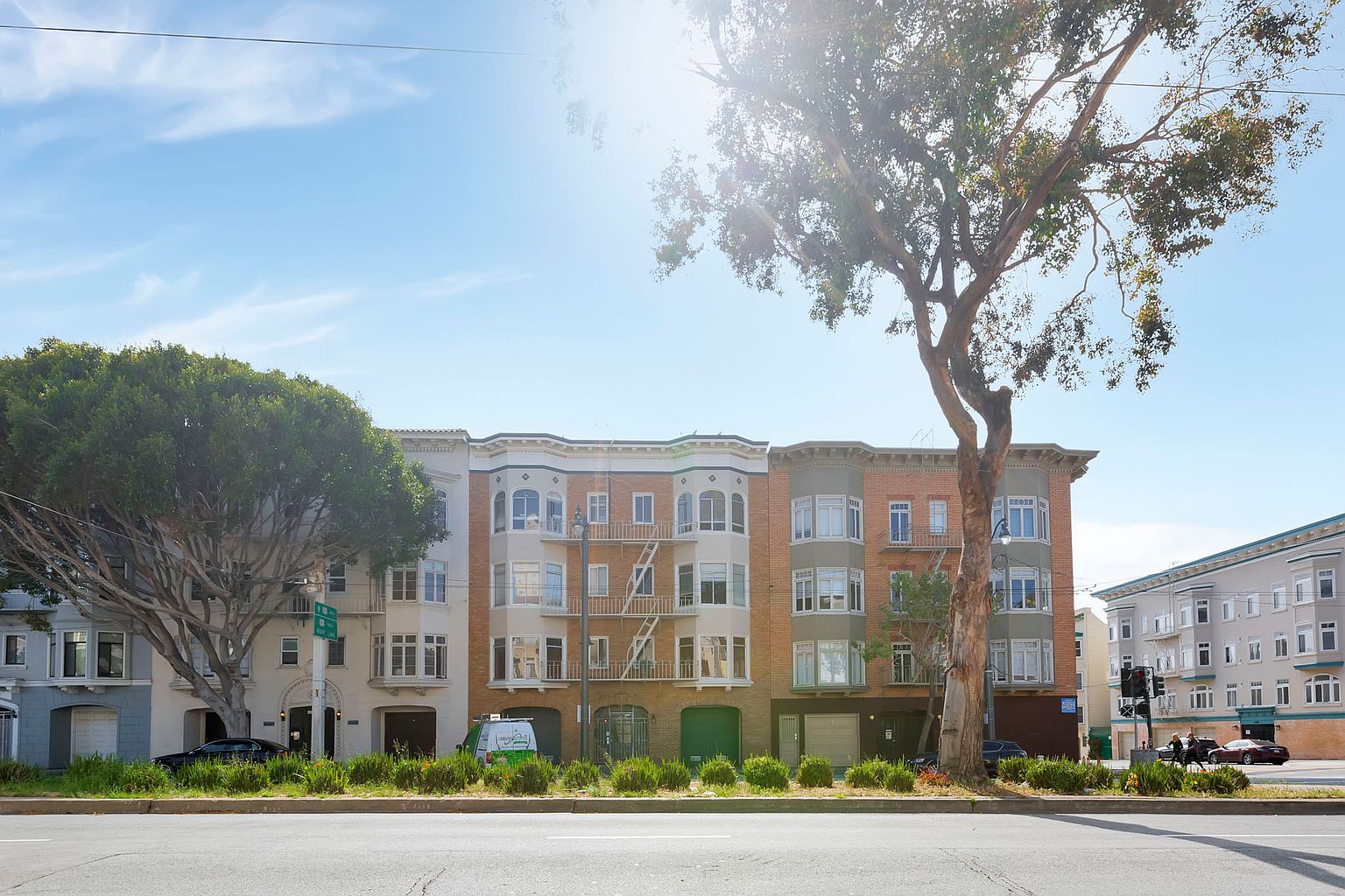 2955 Van Ness photo 5