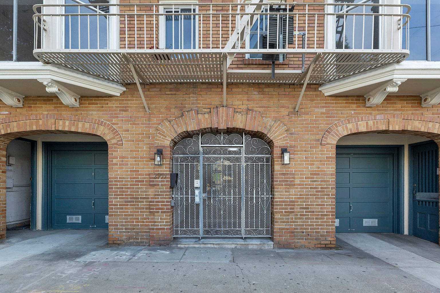 2955 Van Ness photo 4