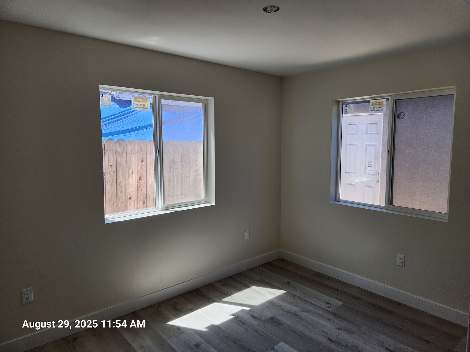 3677 Marlborough Ave photo 2