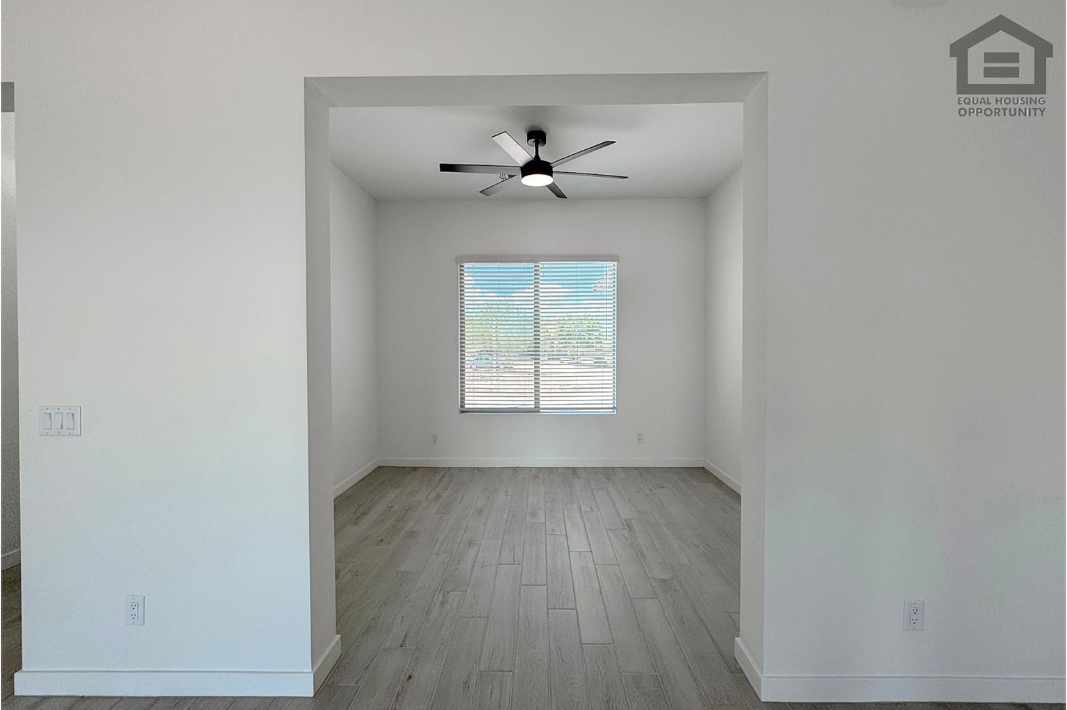 18116 W Morning Vista Ln photo 5