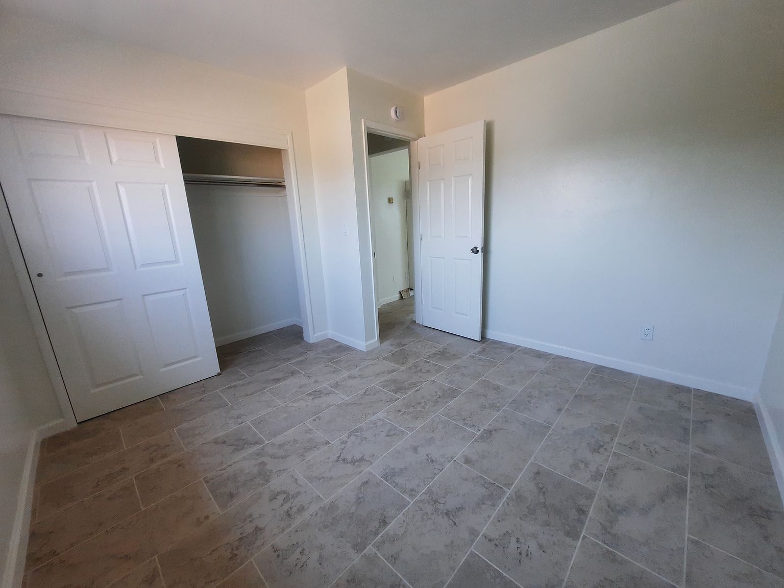 1435 Marquette St photo 4