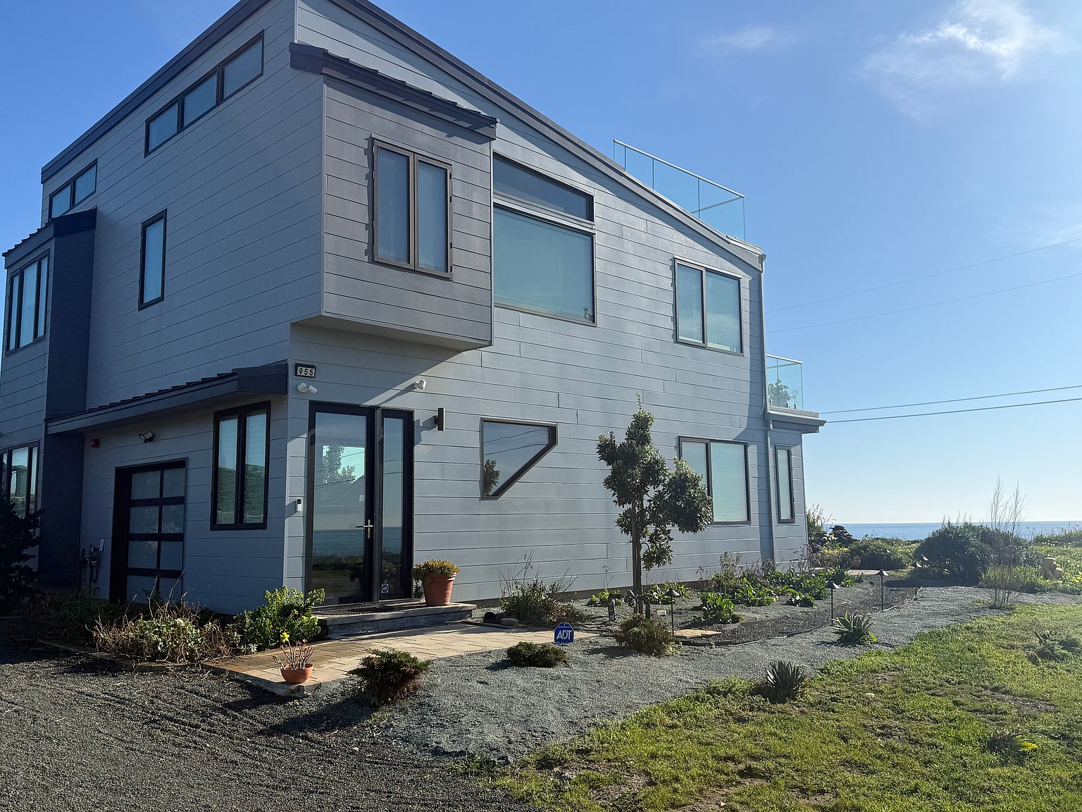 955 Ocean Blvd photo 2