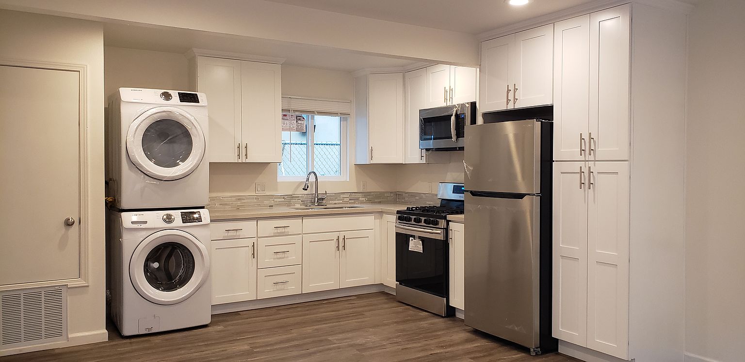 1BR/1BA Apartment on 98th Ave · Oakland photo 4