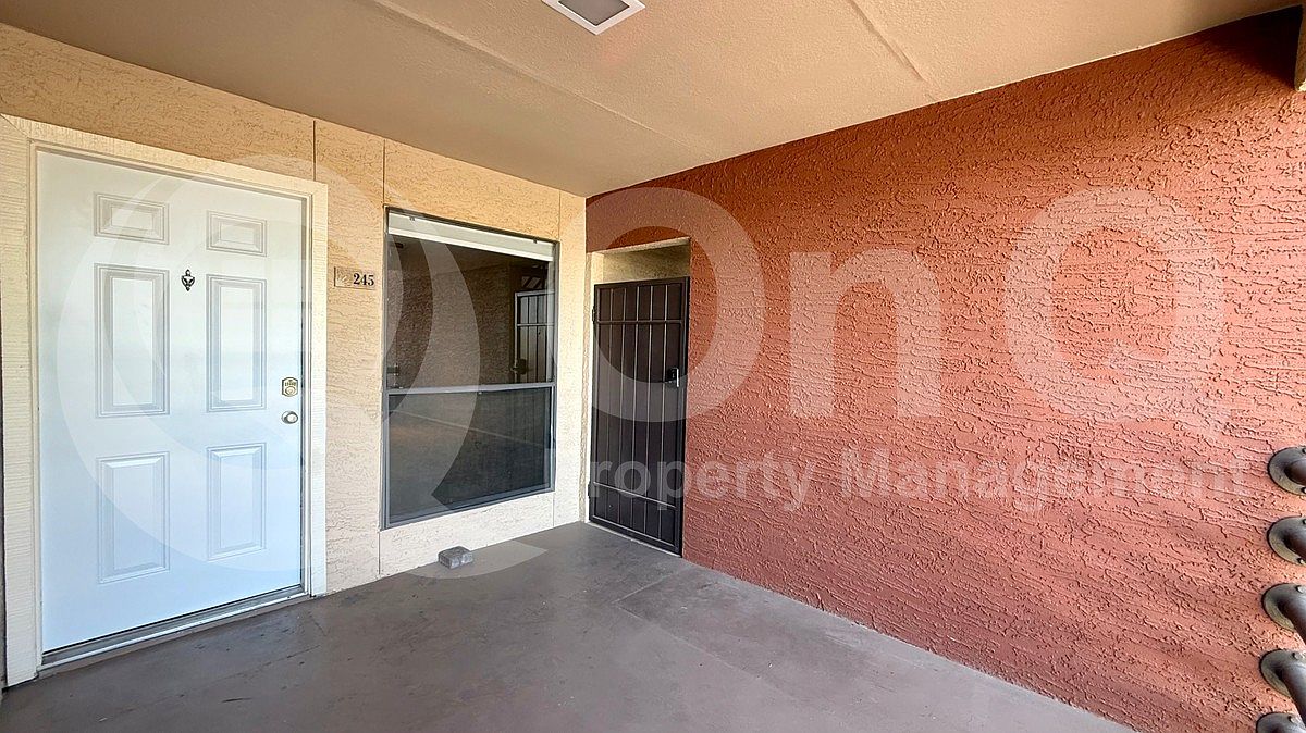 1340 N Recker Rd Mesa, AZ 85205 photo 3