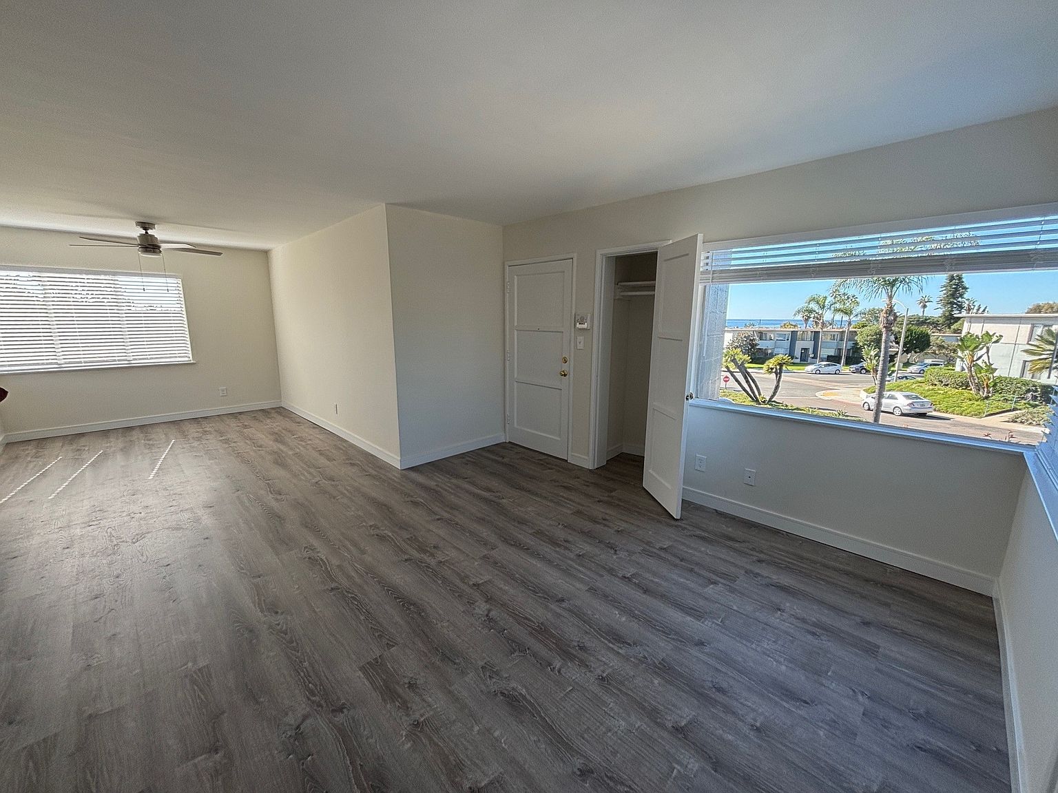 575 Carla Way photo 4