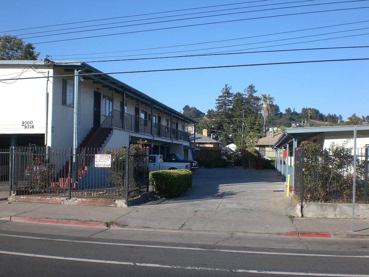 9300 Bancroft Ave unit 9308 photo 2