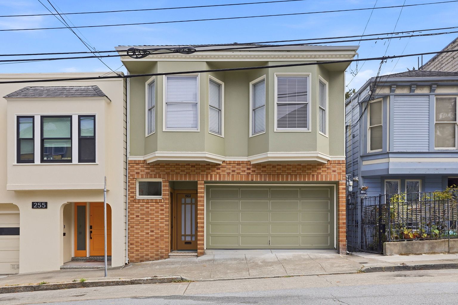 4BR/1BA Flat on Chenery St · San Francisco photo 2