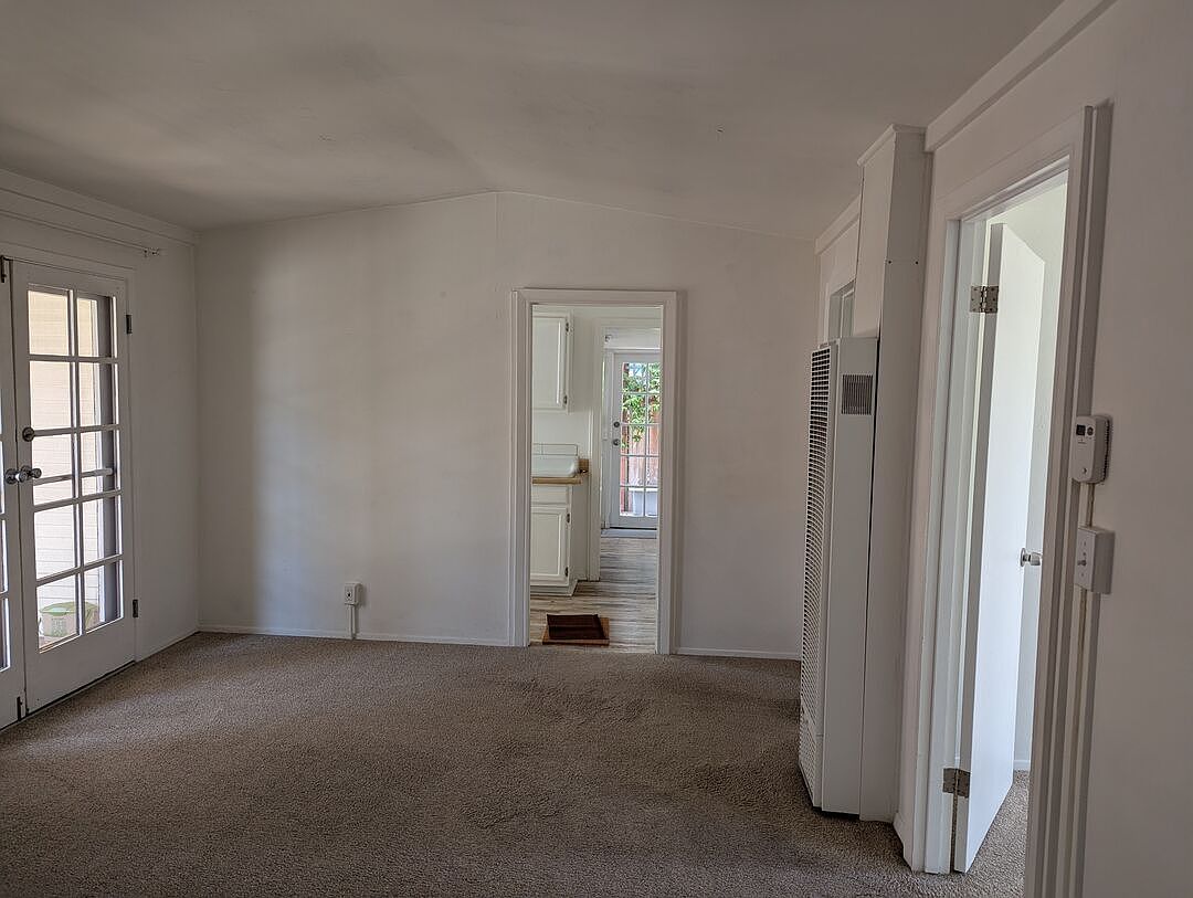 4474 Maryland St photo 5