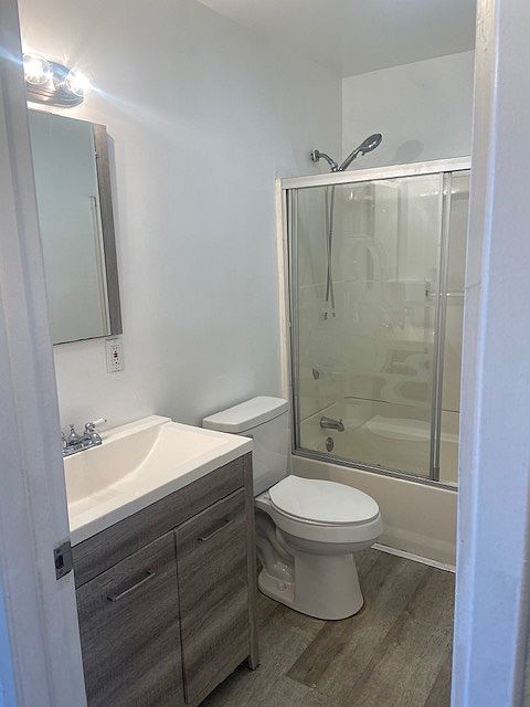 2040 Stanton Ave photo 2
