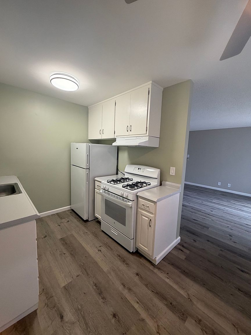 2BR/1BA Apartment on Sierra Road · Concord photo 3