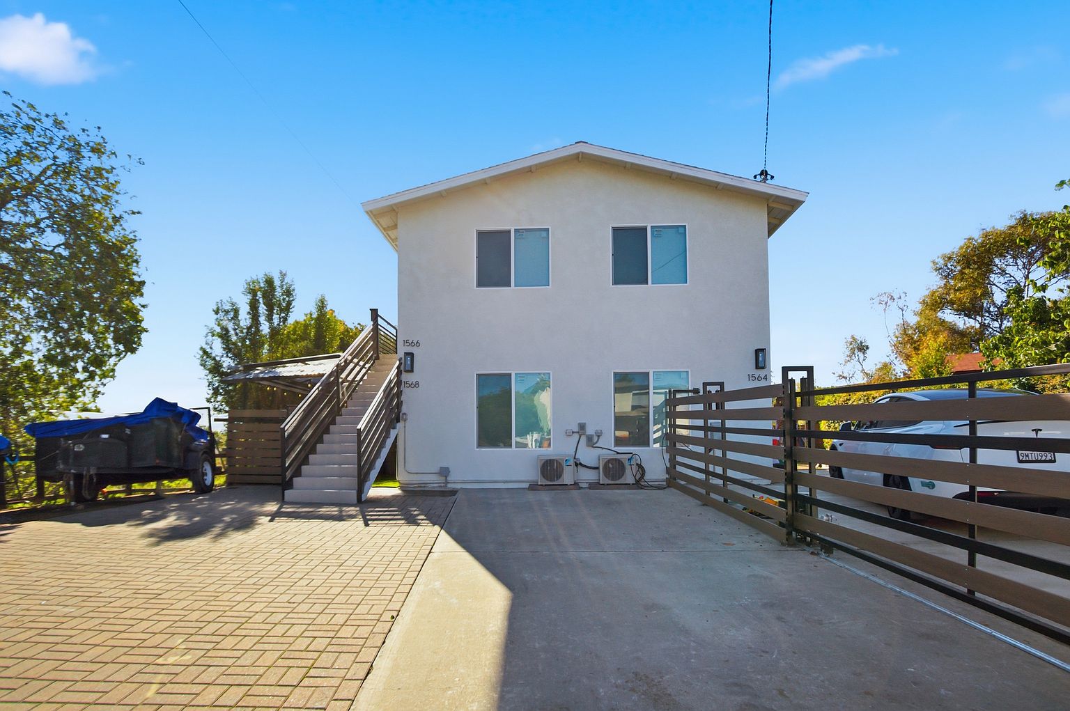 1564 Ocala Ave photo 3