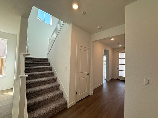 326 E Beatrice Ave photo 4