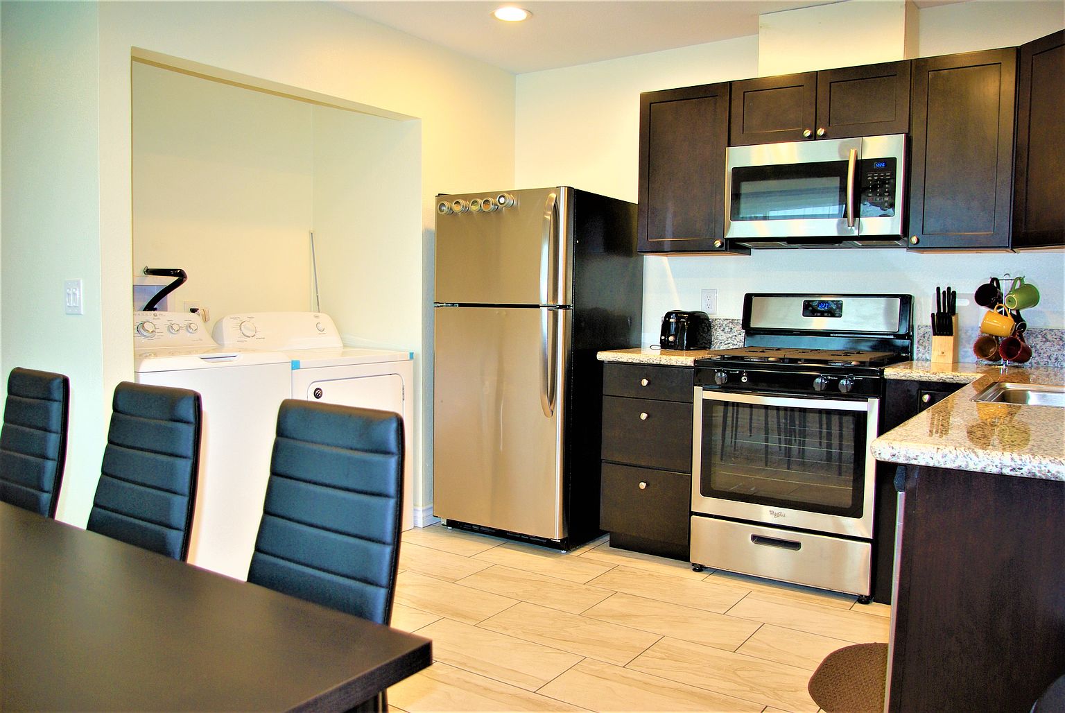 2633 Highland Ave photo 4